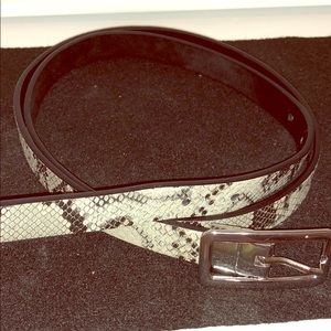 Snake like belt